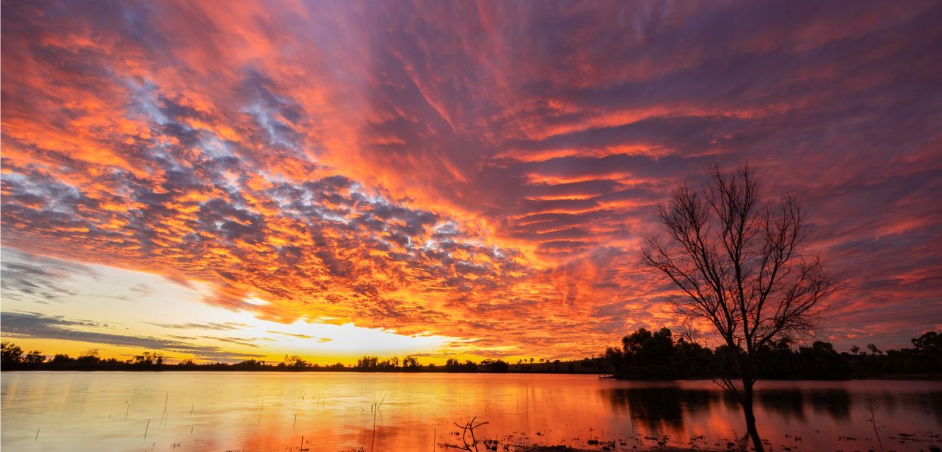 Sunset at Lake Neverfill in Roma, Queensland.