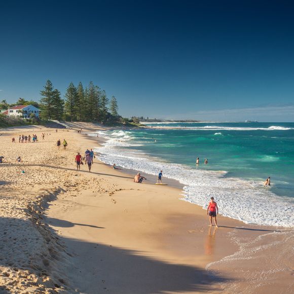 A hot and sunny day at Dicky Beach, Caloundra.